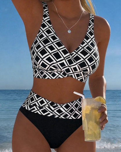 Bikini de dos piezas con escote sujetador y estampado de rombos